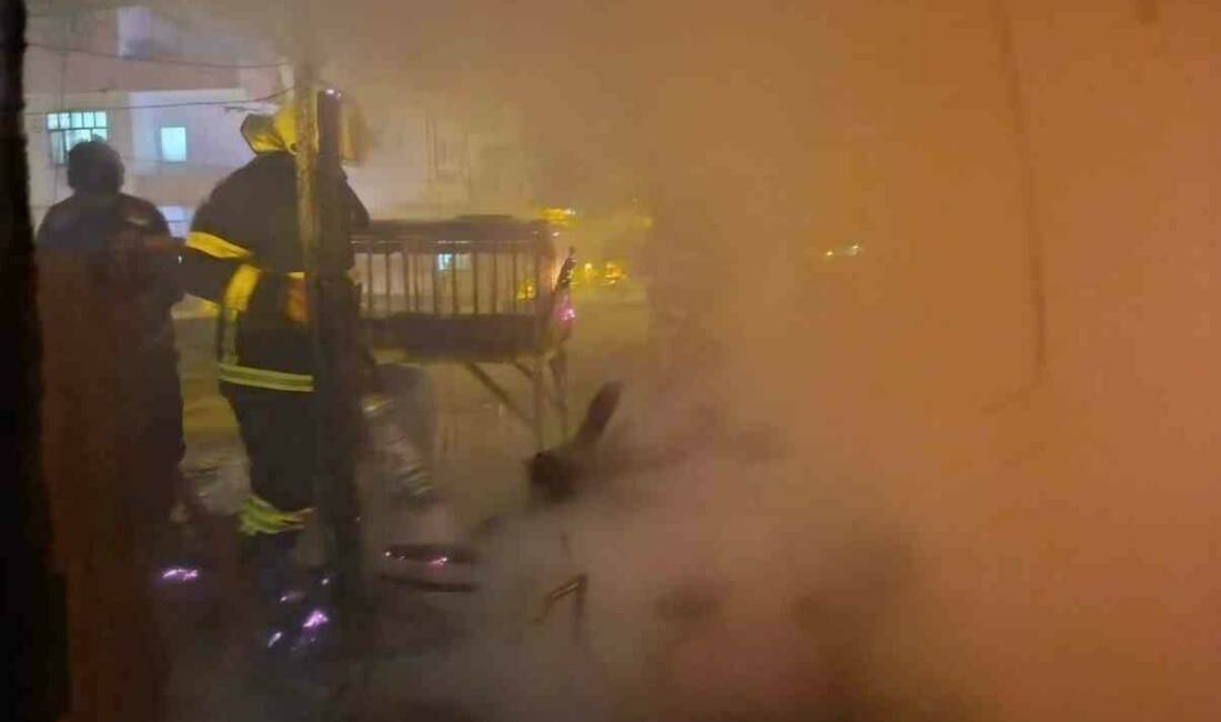 Besni ilçesinde bulunan bir fırına ait odunlar, henüz belirlenemeyen bir