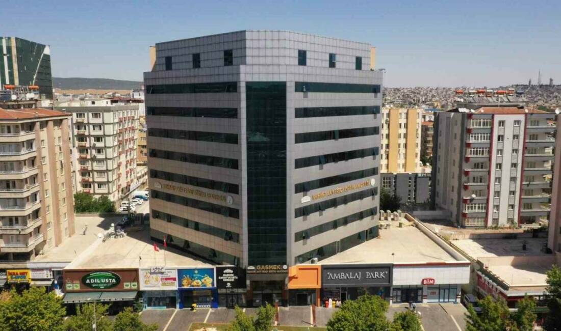 Gaziantep Büyükşehir Belediyesi'ne bağlı GASMEK, Liselere Geçiş Sınavı'nda tercih danışmanlığı