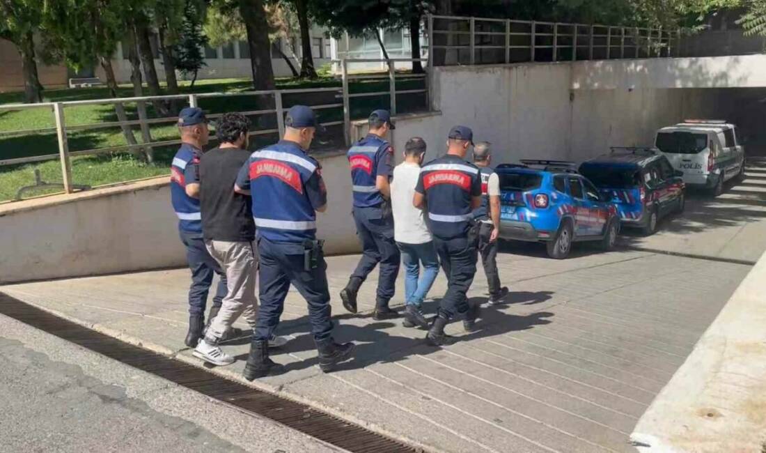 Gaziantep İl Jandarma Komutanlığı ekipleri, DEAŞ terör örgütüne yönelik düzenlediği