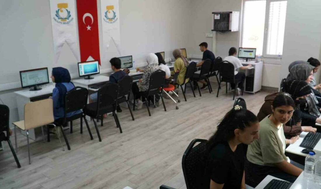 Haliliye Belediye Başkanı Mehmet Canpolat'ın liderliğindeki Haliliye Belediyesi, Halk Eğitim