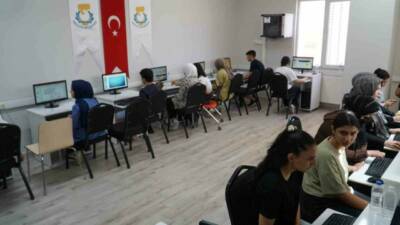 Haliliye Belediye Başkanı Mehmet Canpolat'ın liderliğindeki Haliliye Belediyesi, Halk Eğitim