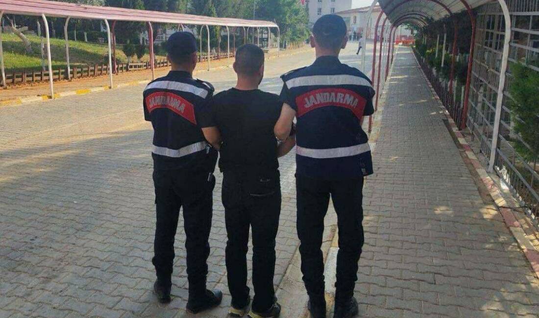 Gaziantep'te hırsızlık suçundan aranan ve 15 yıl hapis cezasıyla aranan