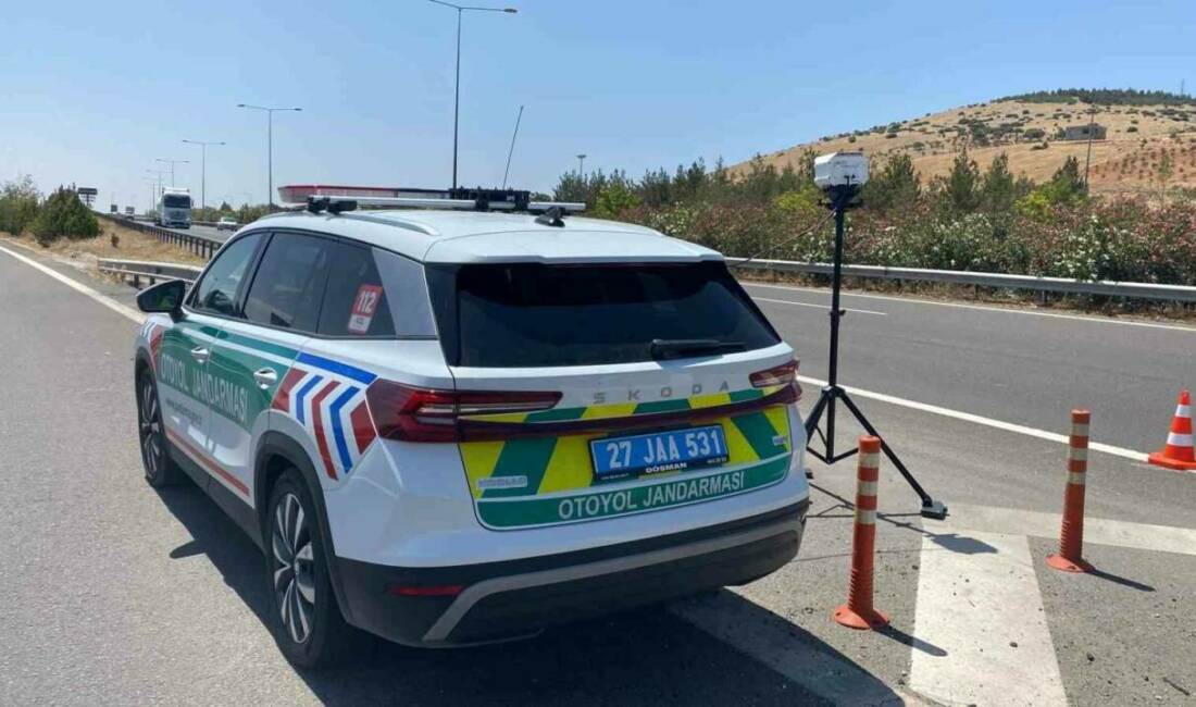Gaziantep İl Jandarma Komutanlığı'na bağlı Otoyol Jandarması Timleri tarafından TAG