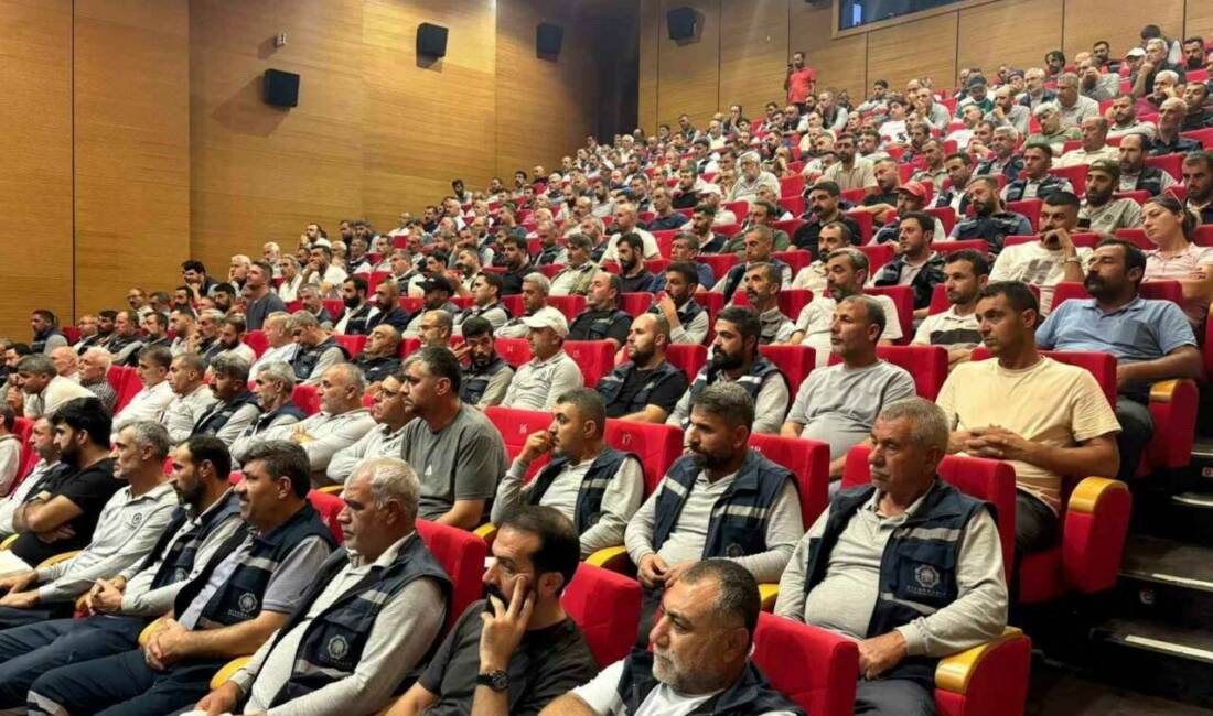 Diyarbakır Büyükşehir Belediyesi, ilaçlama çalışmalarıyla ilgili kapsamlı bir değerlendirme toplantısı