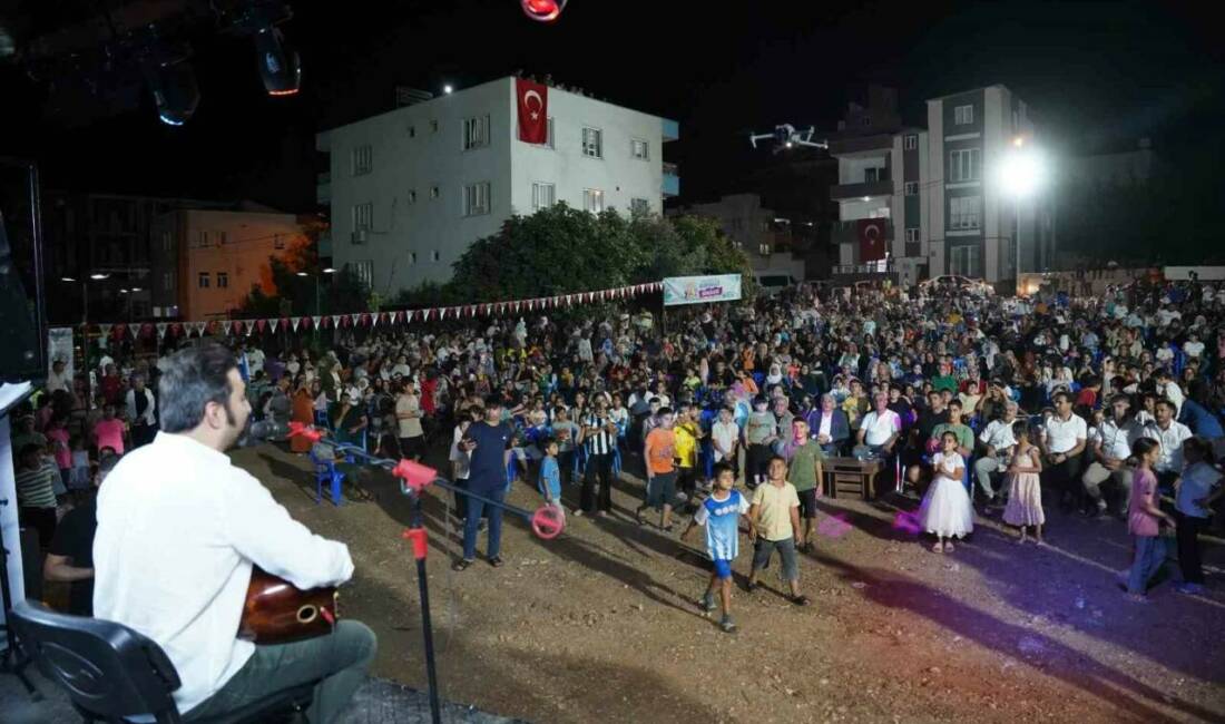 Adıyaman'ın Kahta ilçe Belediyesi, Cumhuriyet Mahallesi'nde düzenlediği Yaz Şenlikleri kapsamındaki