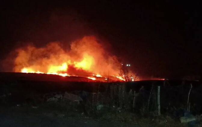 Adıyaman'da madde bağımlıları tarafından çıkarılan yangın, evlere sıçramadan itfaiye ekiplerince