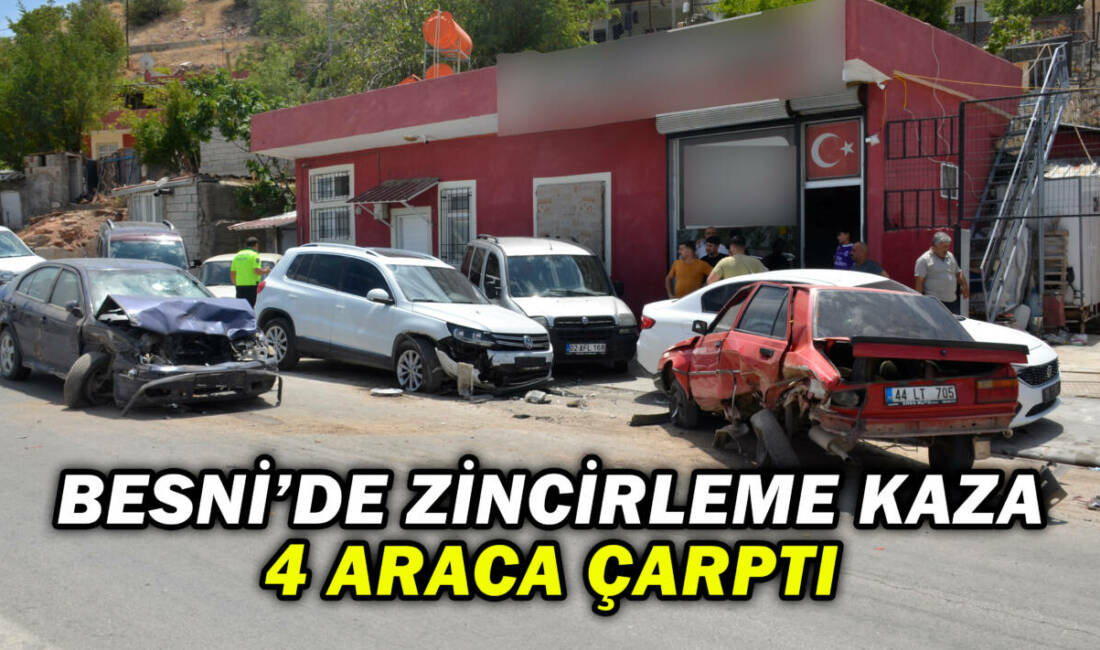 Besni’nin Yukarı Sarhan mevkiinde meydana gelen kazada, sürücüsünün direksiyon hakimiyetini