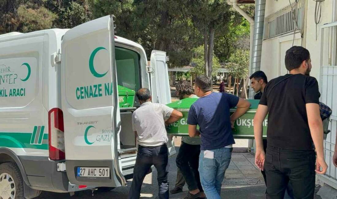 Gaziantep'in Nizip ilçesinde meydana gelen trafik kazasında 22 yaşındaki motosiklet