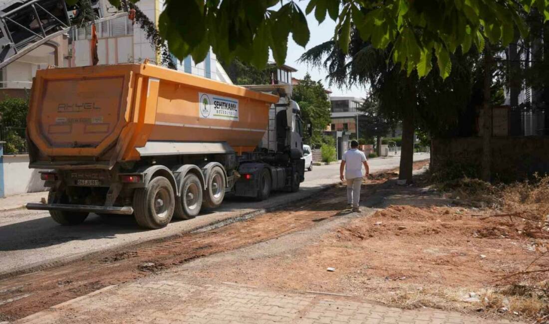 Şehitkamil Belediye Başkanı Umut Yılmaz, göreve gelir gelmez ilçede bozuk