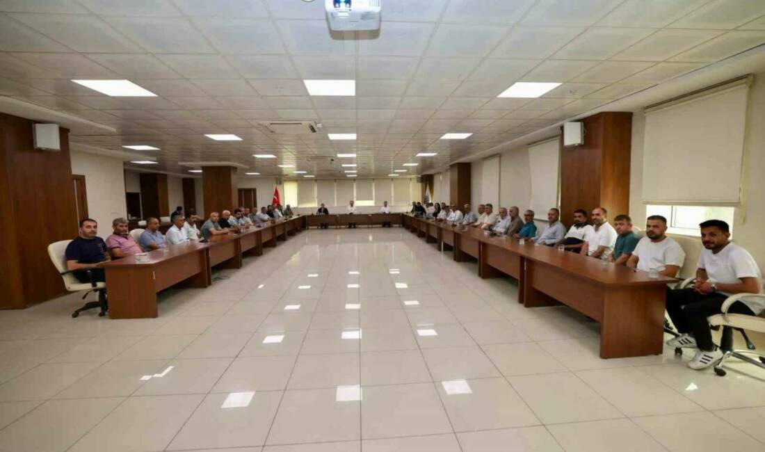 Siirt'te ticari altyapıyı güçlendirmeyi hedefleyen yeni hal bina projesi, Vali