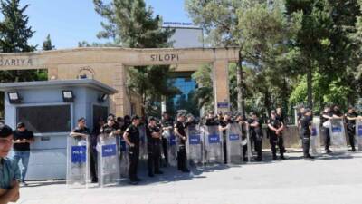 Silopi ilçesinde, DEM Parti’li Belediye Başkanı Jiyan Ormanlı'nın parti disiplin