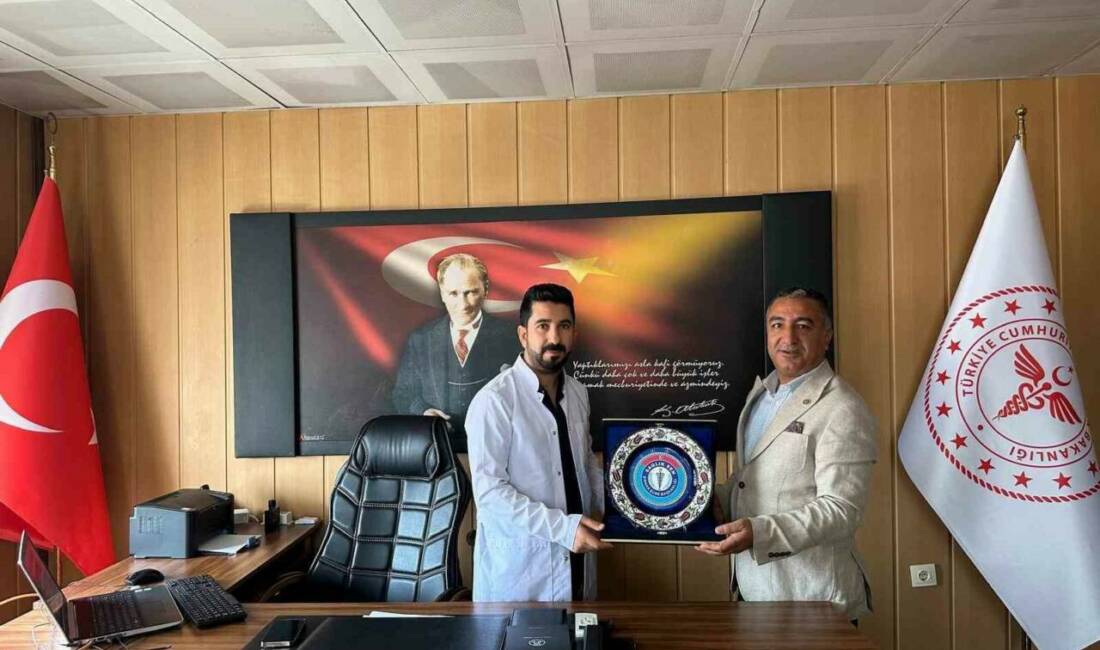 Sağlık-Sen Şırnak Şube yöneticileri, Şırnak ADSM Başhekimi Naim Çağdaş'ı ziyaret