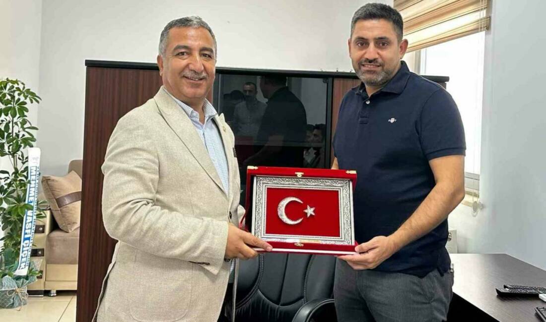 Sağlık-Sen Şırnak Şube Başkanı ve yönetim kurulu üyeleri, İdil Devlet