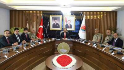 Şırnak Valisi Birol Ekici yönetiminde genişletilmiş bir il güvenlik ve