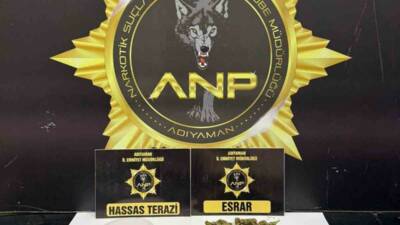 Adıyaman’da polis ekiplerince durumundan şüphelenilerek durdurulan araçta uyuşturucu ele geçirildi.