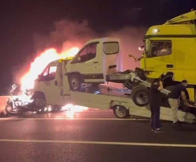 TAG Otoyolu Nurdağı kesiminde meydana gelen kaza sonucunda motosiklet ve