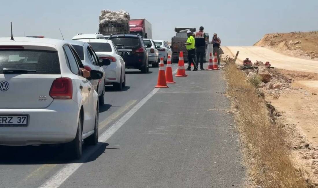 Şanlıurfa’da yolun karşısına geçmeye çalışan yaya tırın altında ezilerek hayatını