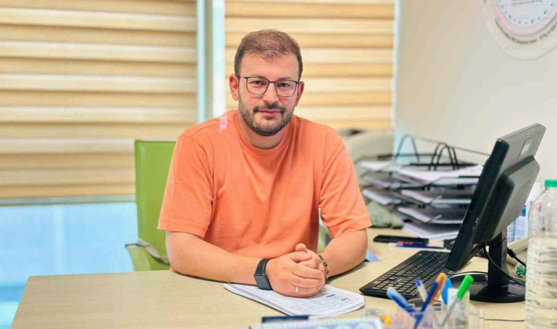 Uzmanlar uyarıyor: Yaz aylarında yeterli sıvı tüketimi hayati önem taşıyor Yaz aylarında artan sıcaklıkların vücudun sıvı ihtiyacını artırdığını belirten Siirt