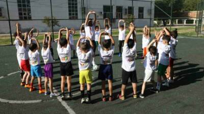 Diyarbakır Büyükşehir Belediyesi tarafından düzenlenen ücretsiz Yaz Spor Okulları'na 7-17