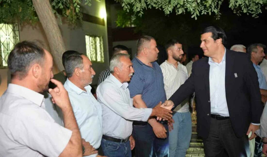 Şehitkamil Belediye Başkanı Umut Yılmaz, Bağbaşı Mahallesi'nde mahalle sakinleriyle bir