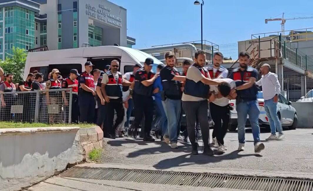 Gaziantep'te yüksek kazanç vaadiyle bilişim sistemlerini kullanarak nitelikli dolandırıcılık yapan