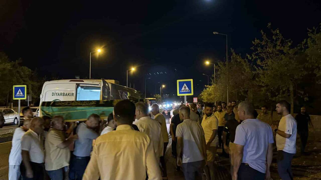 Diyarbakır’da bir grup arkadaşın sulama kanalına girdiği olayda boğulma tehlikesi
