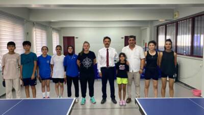 Besni Kaymakamı Dr. Ahmet Oğuz Aslan, kurum ziyaretleri kapsamında Gençlik