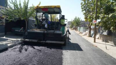 Adıyaman Belediyesi Fen İşleri Müdürlüğü ekipleri, Fatih Mahallesi’nde altyapı çalışmalarından