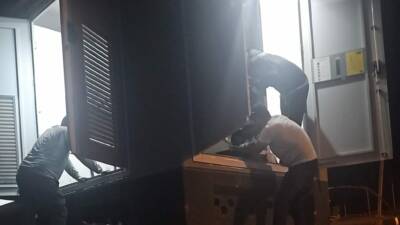 Millet Bahçesi’nde bulunan trafoda gece saatlerinde patlama meydana geldi. Belediye