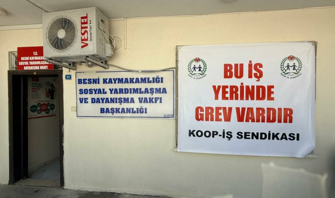 Besni’de, Sosyal Yardımlaşma ve Dayanışma Vakfı (SYDV) çalışanları, KOOP-İŞ Sendikası’nın