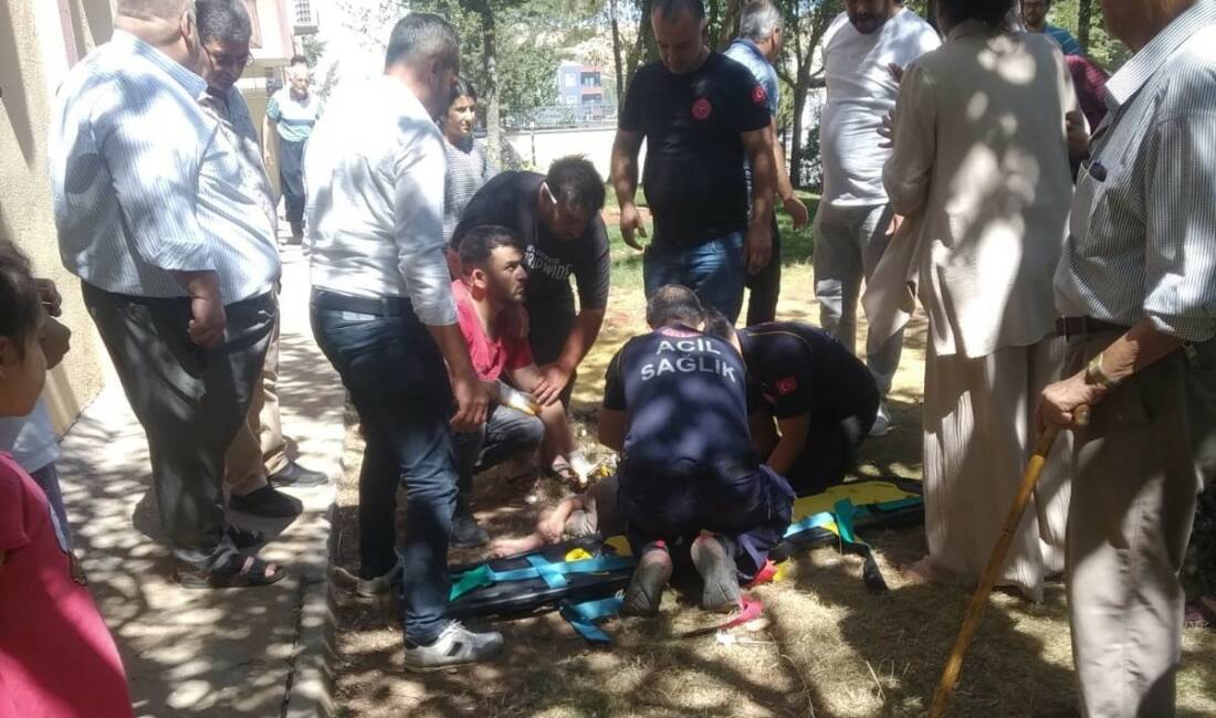 Adıyaman’ın Besni ilçesinde 4. kattan düşen 3 yaşındaki Zeynep Yiğit