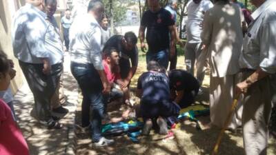 Adıyaman’ın Besni ilçesinde 4. kattan düşen 3 yaşındaki Zeynep Yiğit