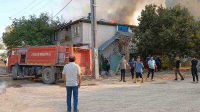 Adıyaman’ın Gölbaşı ilçesinde İbrahim Ötün’e ait iki katlı evde çıkan