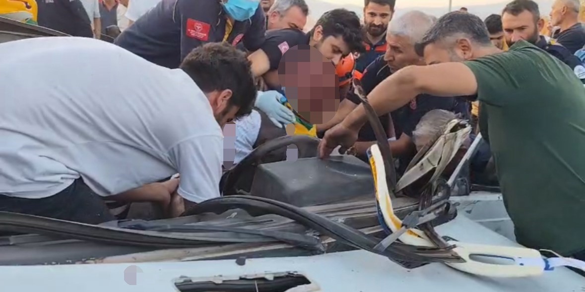 Adıyaman'da meydana gelen kazada Şükrü Erdem yönetimindeki otomobil takla attı