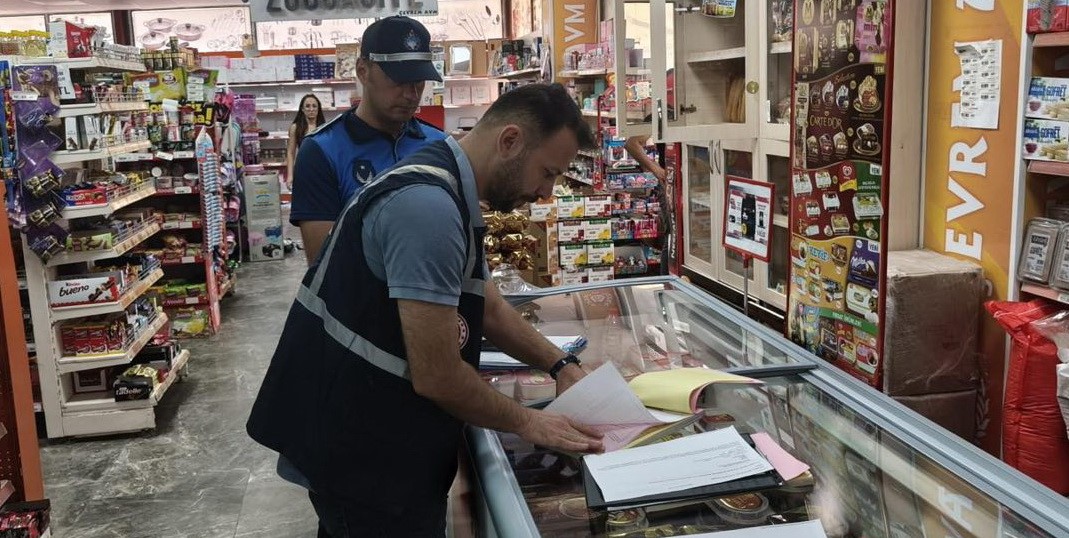 Adıyaman Ticaret İl Müdürlüğü ekipleri, su kesintileri nedeniyle oluşabilecek fiyat