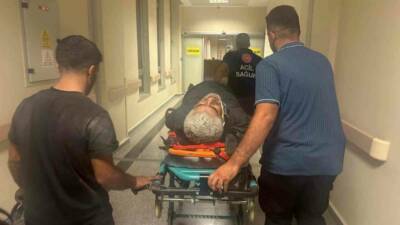 Adıyaman'da bir kişi, tamirhanede araç bakım kanalına düşerek yaralandı. Yaralanan