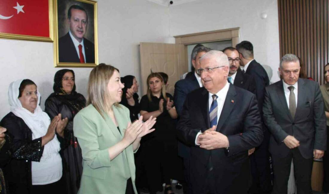 Milli Savunma Bakanı Yaşar Güler, Şırnak ziyaretinde teröre karşı yürütülen