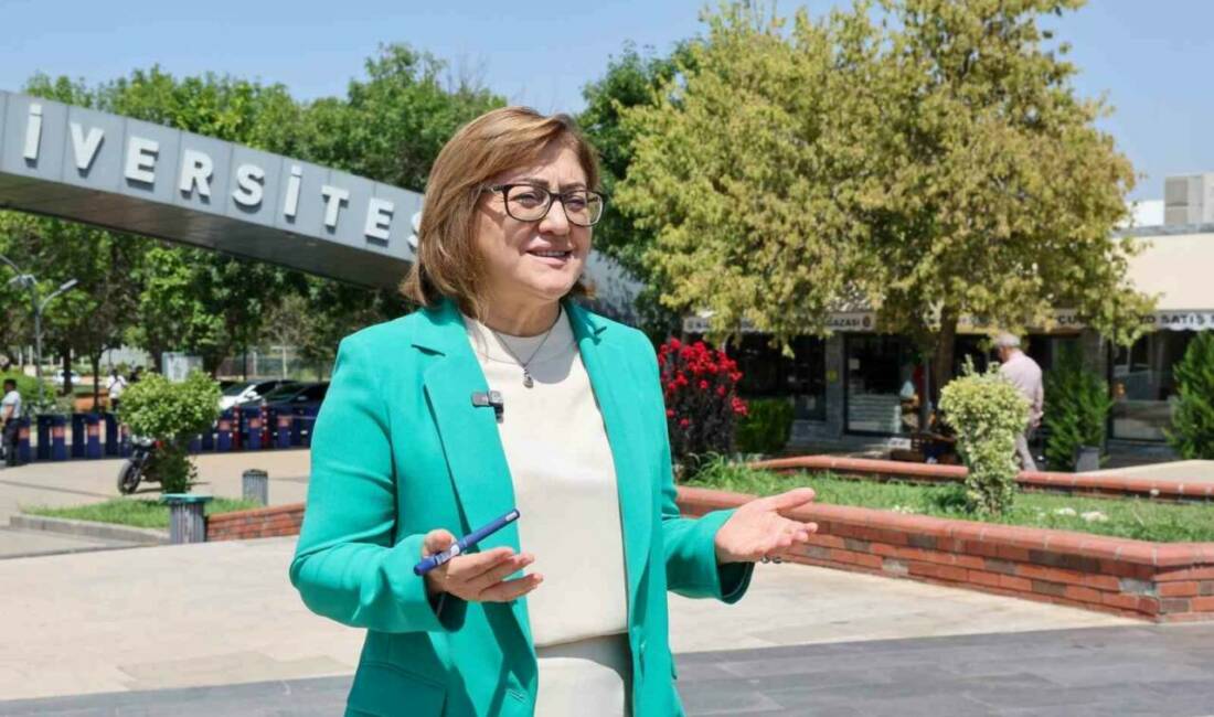 Gaziantep Büyükşehir Belediye Başkanı Fatma Şahin, YKS sınavı sonrası üniversite