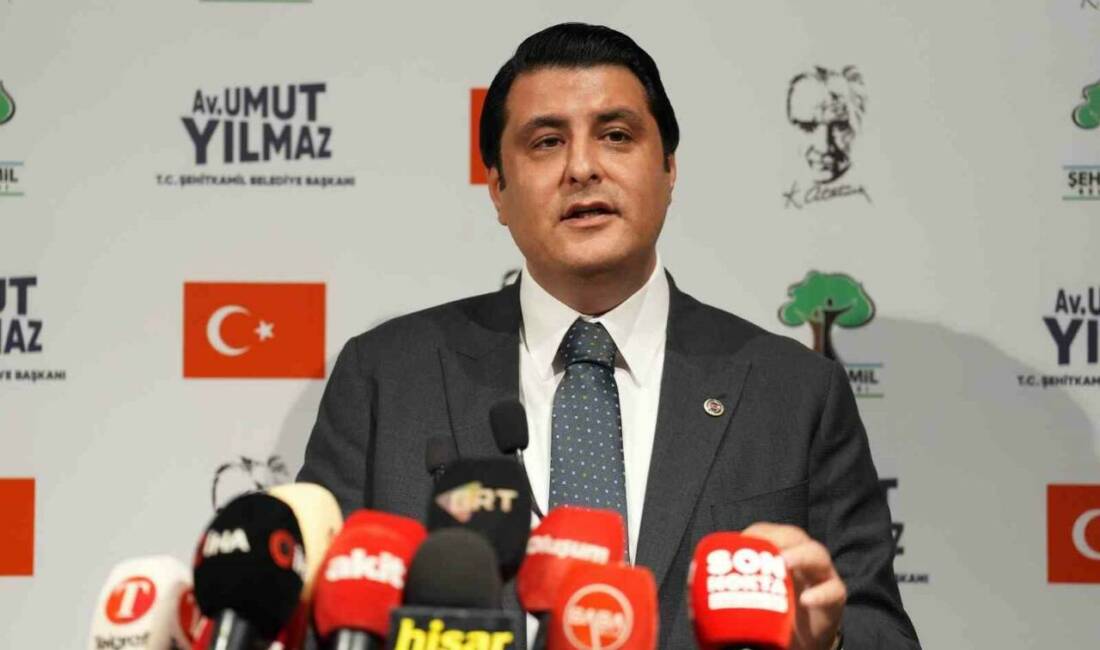 Şehitkamil Belediye Başkanı Umut Yılmaz, hakkındaki iddialara belgelerle cevap verdiği