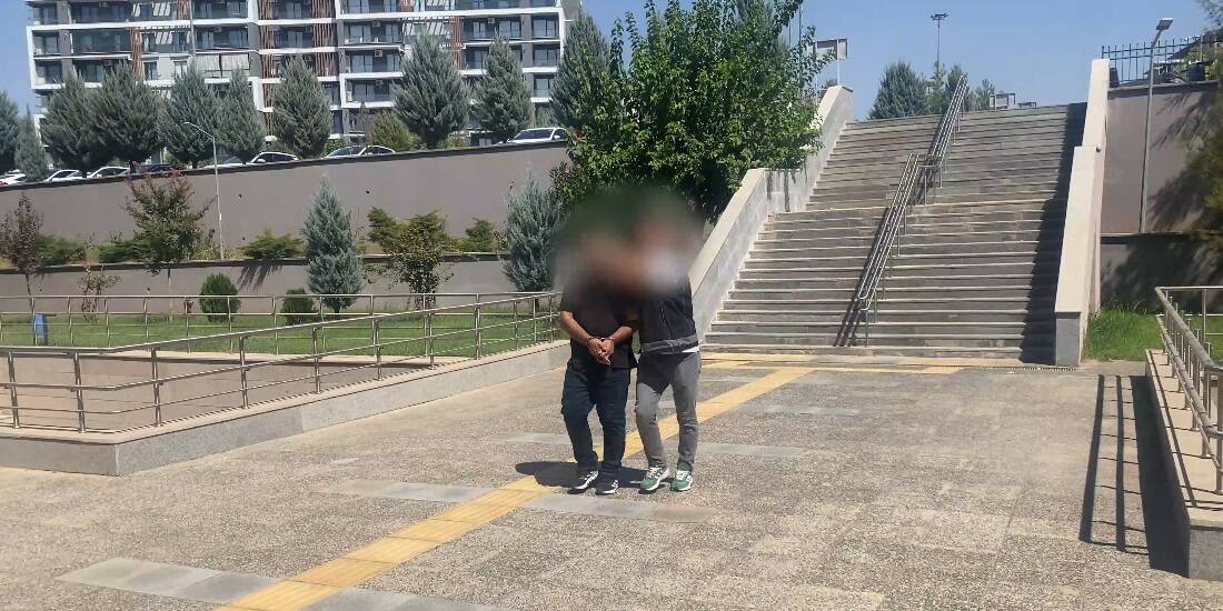 Batman İl Emniyet Müdürlüğü Narkotik Suçlarla Mücadele Şube Müdürlüğü ekipleri,