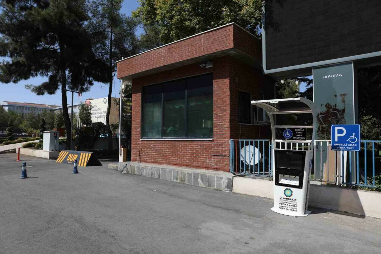 Diyarbakır Büyükşehir Belediyesi, engelli bireylerin kent yaşamına destek olmak amacıyla