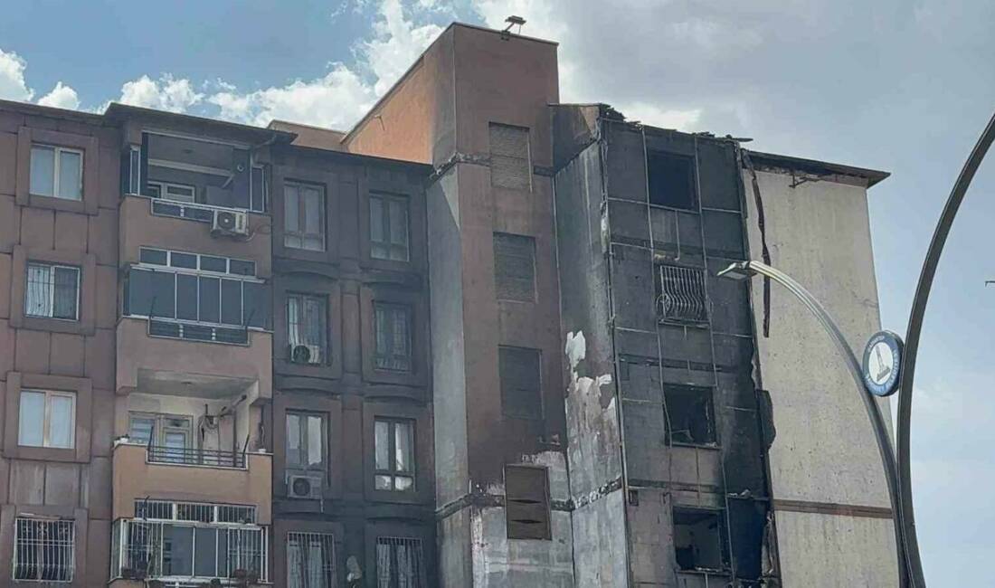Gaziantep'te 5 katlı bir apartmanın alt katında çıkan yangın sonucunda