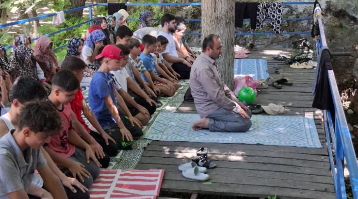 Besni'ye bağlı Çakırhüyük Beldesi Keysun Camii İmam Hatibi Sadık Gündoğdu,