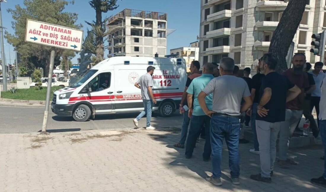 Adıyaman'da bir sürücü, direksiyon başında yemeye çalıştığı ekmek parçasının nefes