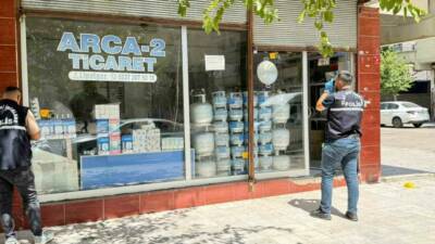 Diyarbakır'ın Bağlar ilçesindeki silahlı kavgada 12 kişi yaralandı. Kahvehanede başlayan