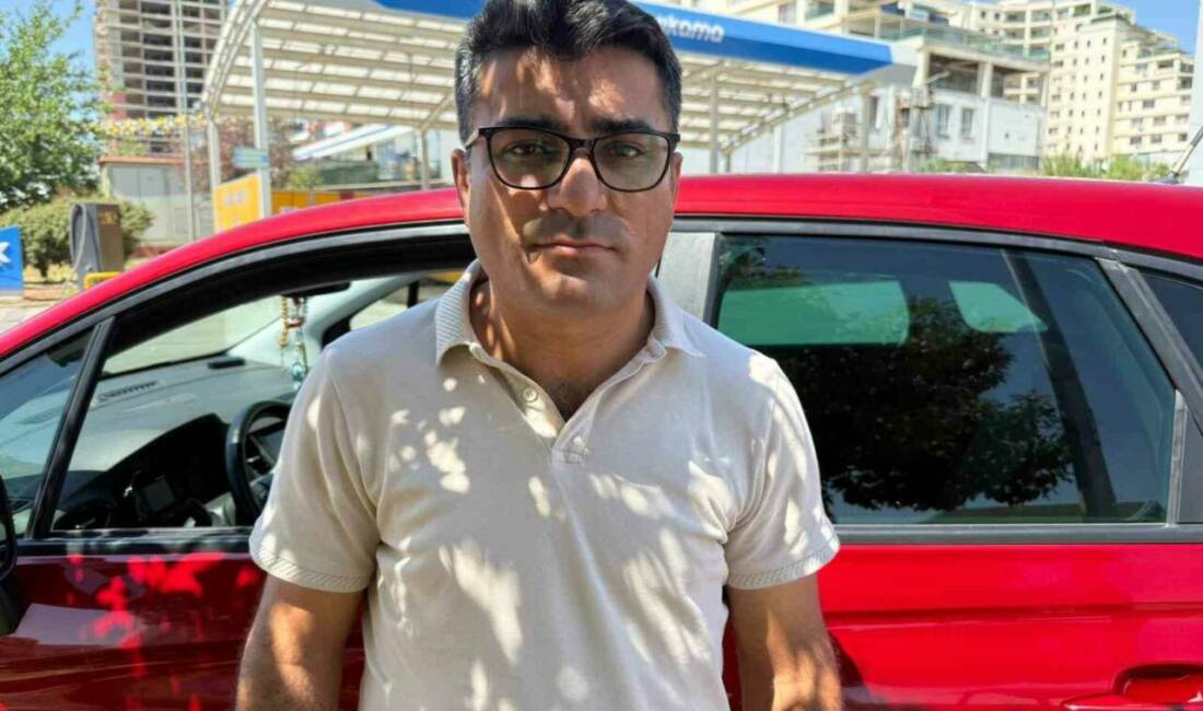 Bir aile, engelli oğullarının tedavisi için 2018 yılında İzmir'e taşındı
