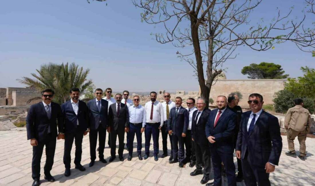 Gaziantep Valisi Kemal Çeber liderliğindeki heyet, Halep kentine önemli bir