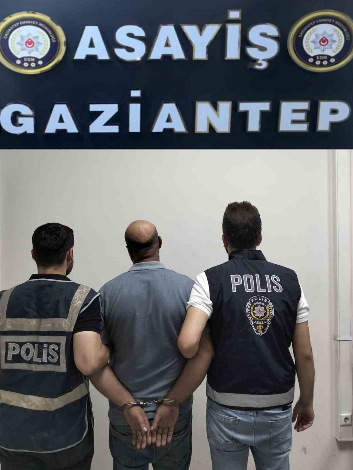 Gaziantep’te polis ekipleri tarafından yapılan operasyonda, 30 yıl 10 ay
