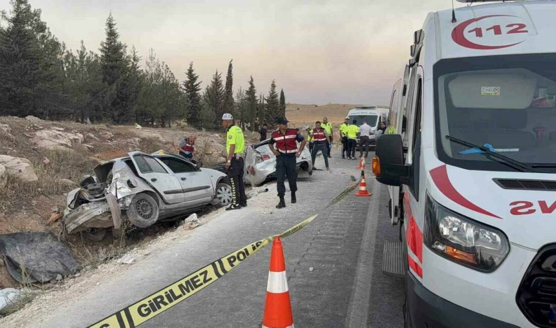 Gaziantep-Nizip karayolu kırsal Sinan Mahallesi kavşağında meydana gelen trafik kazasında