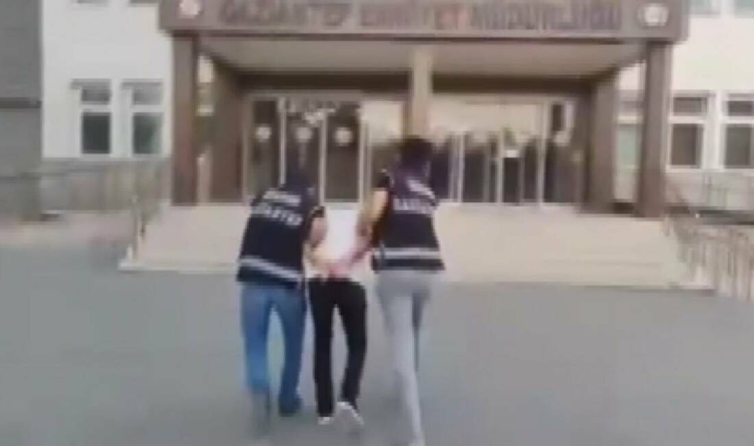 Gaziantep'te bir telefoncu dükkanında yapılan aramanın ardından havaya ateş açılması